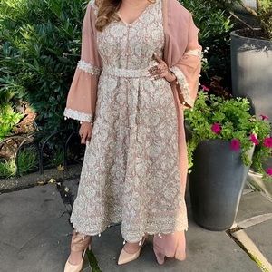 3 piece Pakistani shalwar kameez dress